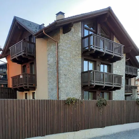 Olympic Apartment *